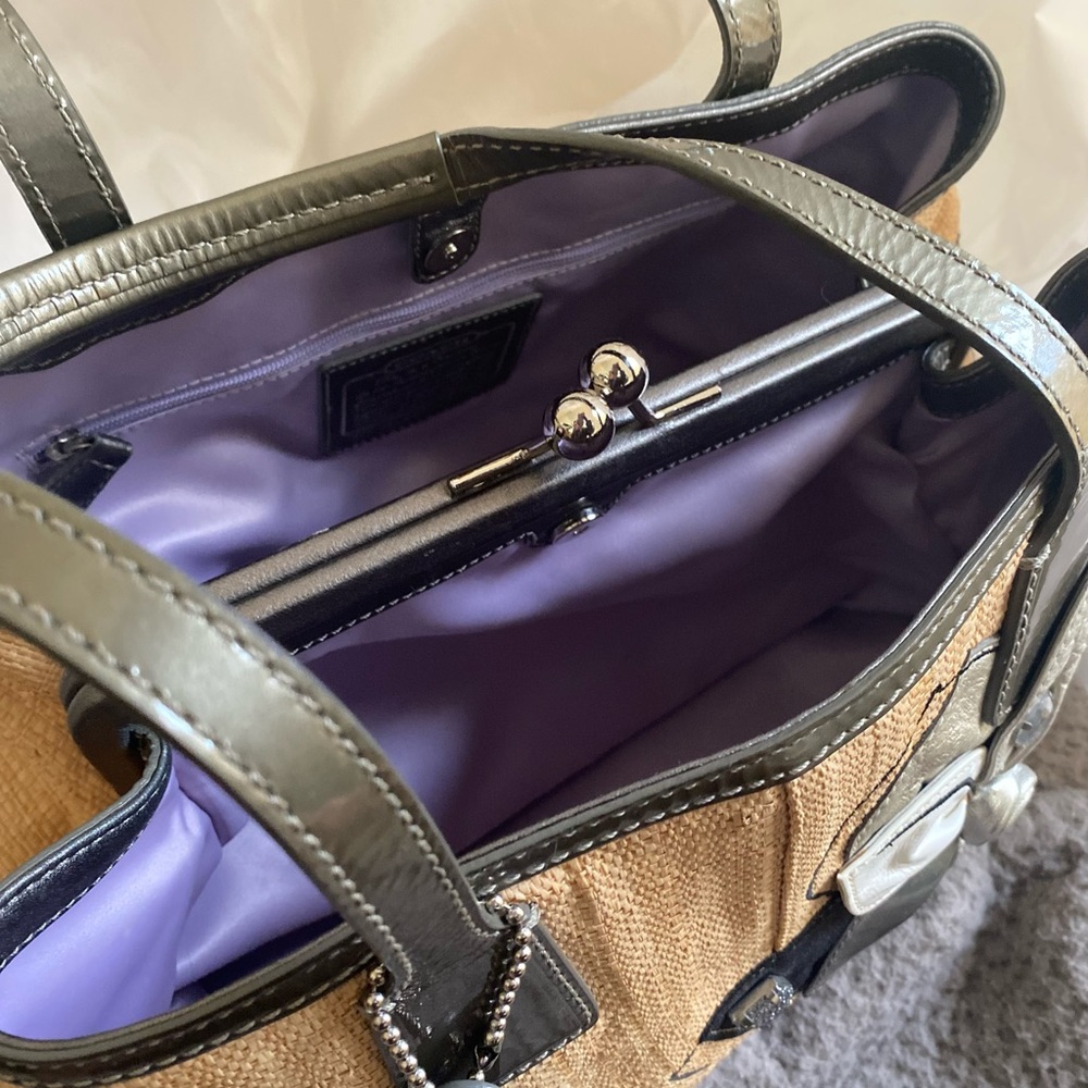 Coach - Picture 3 of 16